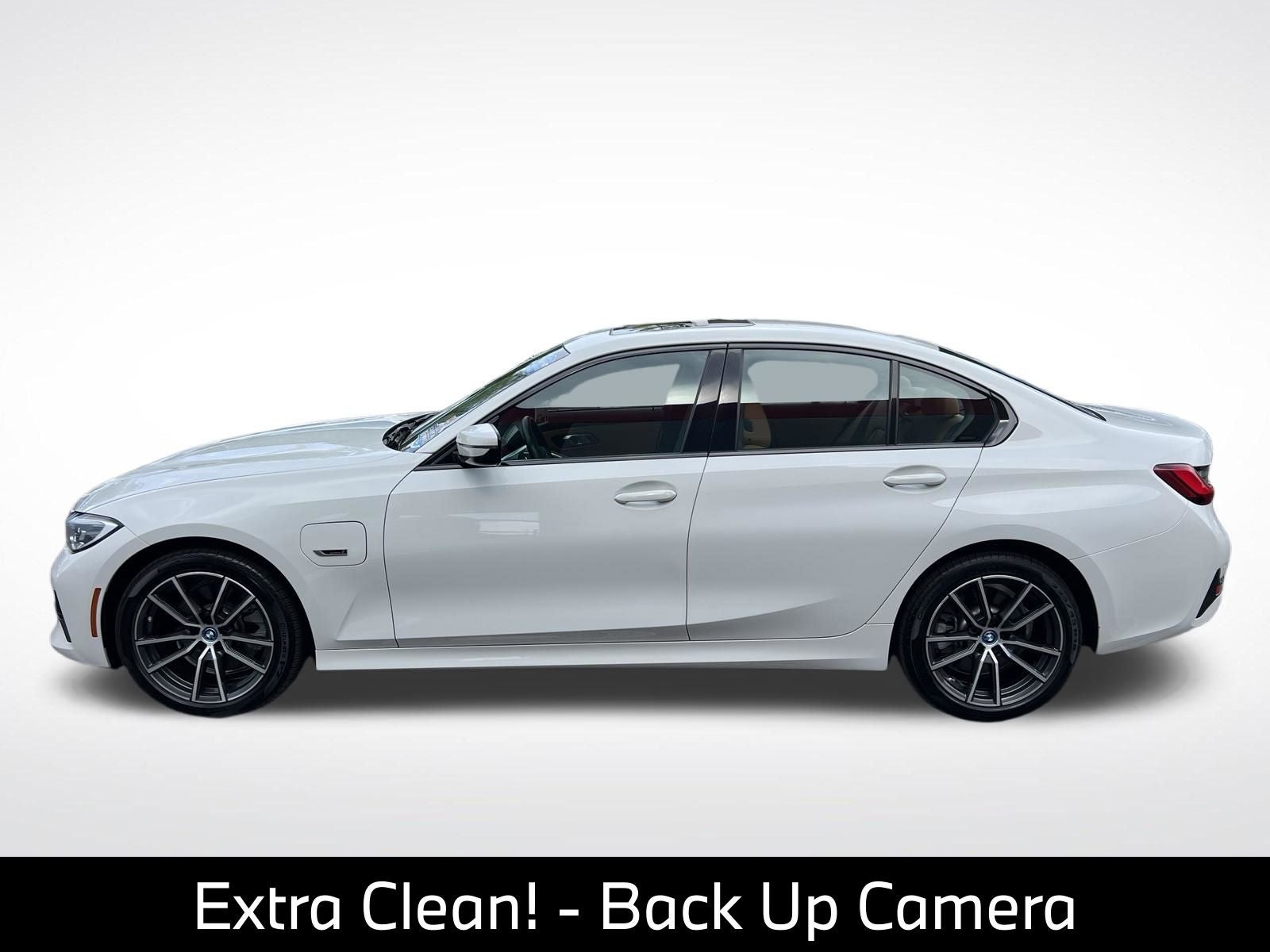 2022 BMW 3 Series — detail view